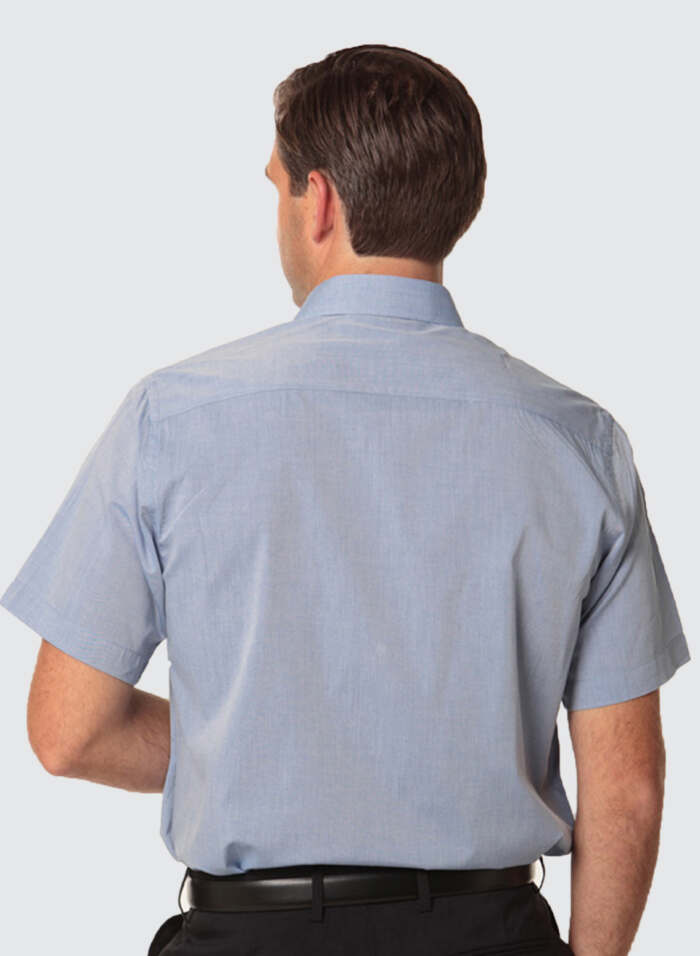 M7011 Men's Fine Chambray Short Sleeve Shirt
